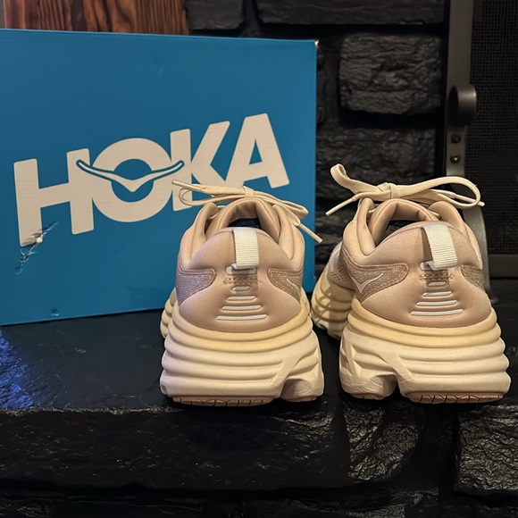 Hoka Bondi - Size 8 women’s - Picture 2 of 5